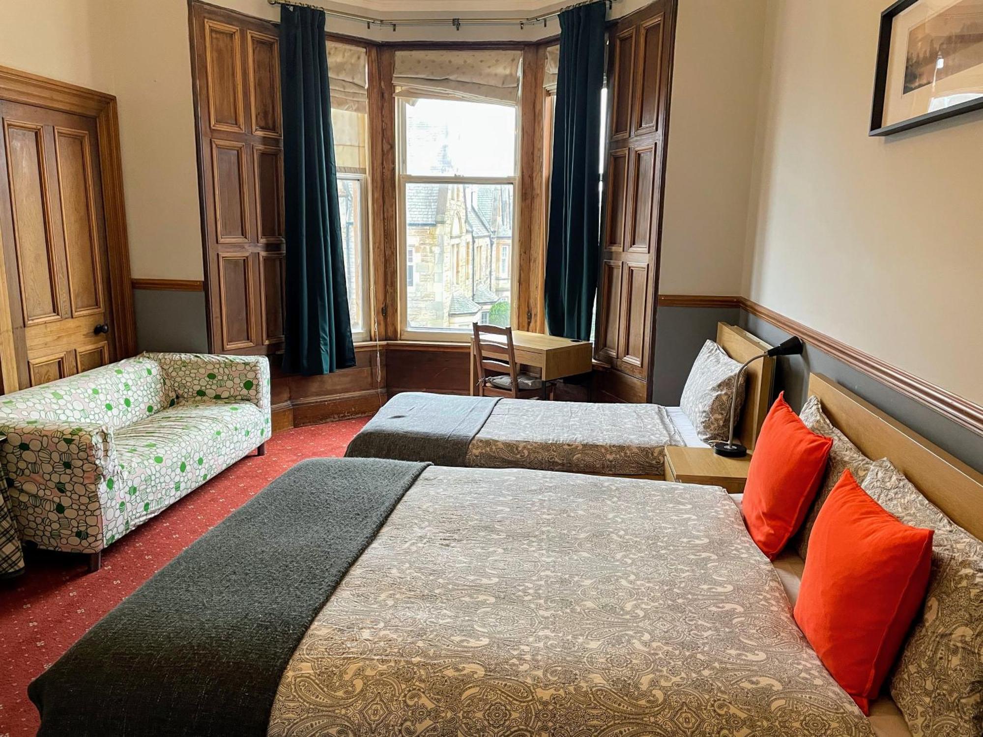 Airdenair Guest House — Photos 1